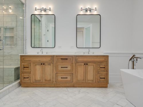 1943 Honore St, Chicago IL  60622-1044 exterior