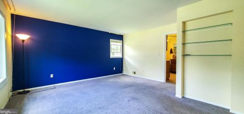 905 1st St, Rockville MD 20850-1444 exterior