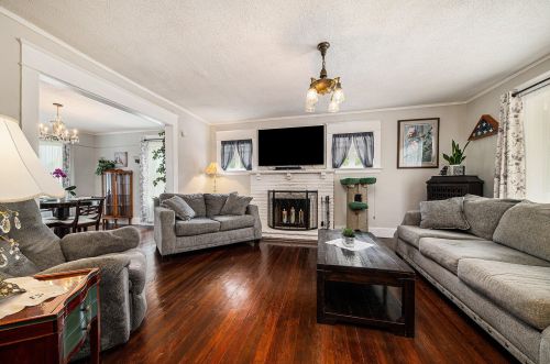 116 Hoffman St, Three Rivers MI exterior