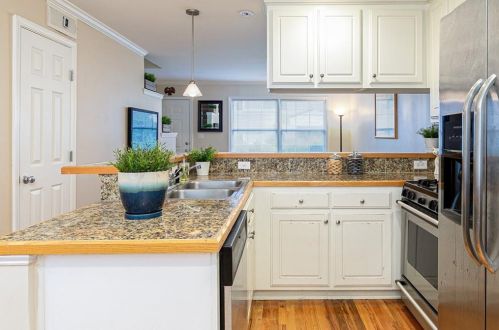 2232 Dunseath Ave, Atlanta GA  30318-2008 exterior