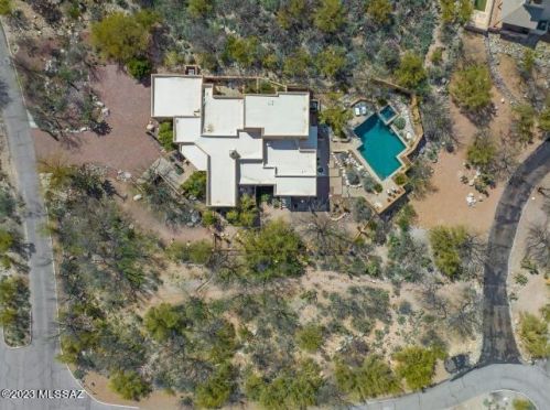 6421 Paseo Otono, Tucson AZ  85750-1208 exterior