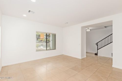 9837 Central Ave, Phoenix AZ 85020-1008 exterior