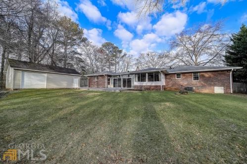 2128 Rockdale Cir, Lithonia GA 30078-3450 exterior