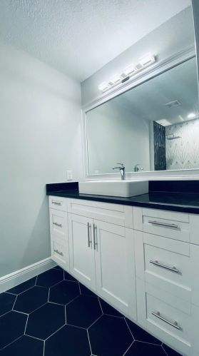 7810 57 St, Tampa FL 33619-3711 exterior