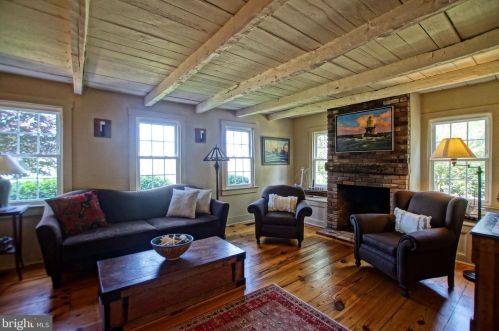 300 Gills Nck Rd, Lewes DE 19958-1425 exterior