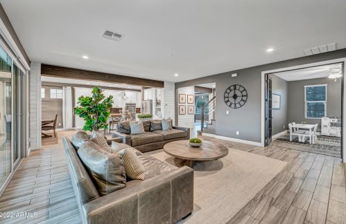 923 Kaibab Dr, Chandler AZ 85248 exterior