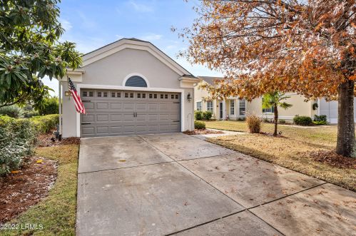 18 Pineapple Dr, Bluffton, SC 29909-6177