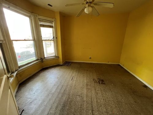 7345 Kimbark Ave, Chicago, IL 60619-1429