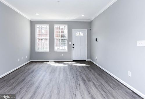 5220 Astor Pl, Washington DC  20019-6447 exterior