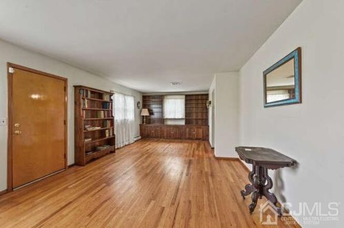 17 Harmony St, Piscataway NJ 08854-6062 exterior