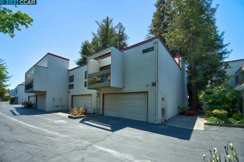 190 Cleaveland Rd, Concord CA  94523-3878 exterior