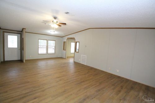 6043 Oglesby Rd, Milton FL  32570-2008 exterior