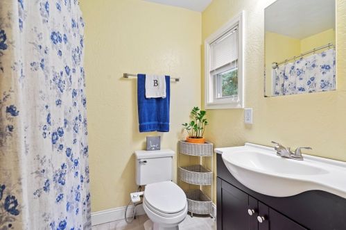 4311 Haldane St, Pittsburgh PA 15207-1115 exterior