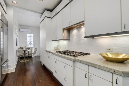 1949 Lincoln Ave, Chicago IL 60614-5404 exterior