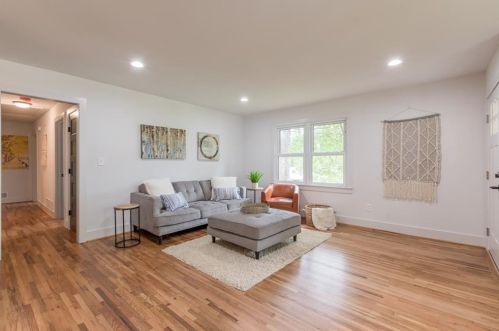 1897 Dorsey Ave, Atlanta GA  30344-6846 exterior