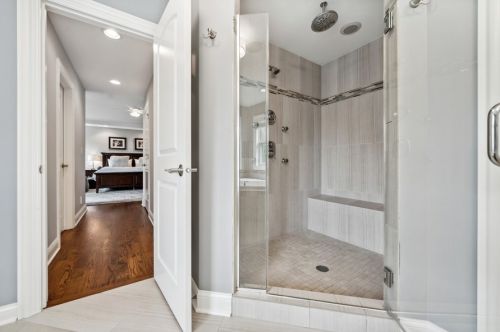 670 Bryan St, Elmhurst IL 60126-4342 exterior