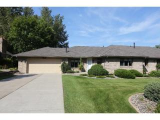 2223 Ferris Ln, Saint Paul MN  55113-3877 exterior