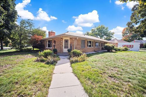 3003 Stratton Dr, Milwaukee WI 53219-2757 exterior