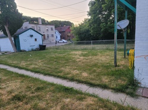 3433 16 St, Milwaukee WI 53206-2340 exterior