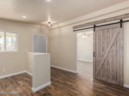 2305 19th St, Tucson AZ  85719-7016 exterior