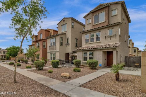 2222 77th Dr, Phoenix AZ  85035-5112 exterior