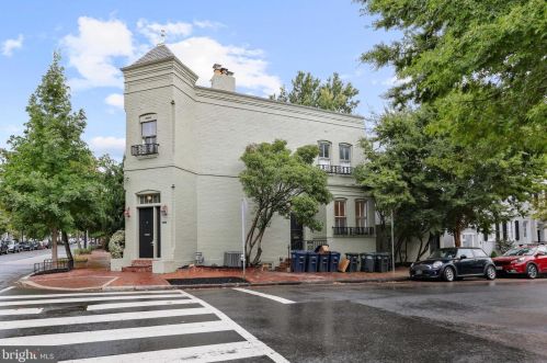 2731 Dumbarton St, Washington DC 20007-3336 exterior