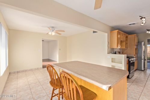 2328 Altadena Ave, Phoenix AZ 85029-3402 exterior