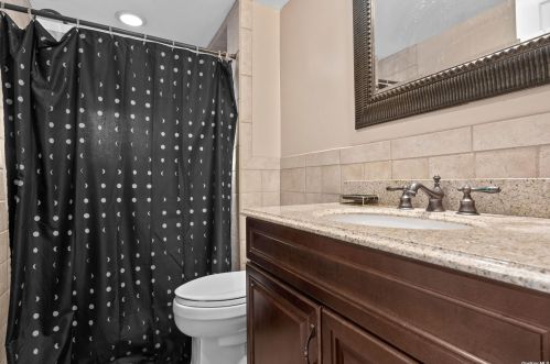 51 Murdock St, Huntington Station NY  11746-4345 exterior