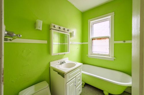 7631 Sangamon St, Chicago IL 60621-1913 exterior