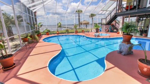 4552 Bayside Dr, Milton FL 32583-8436 exterior