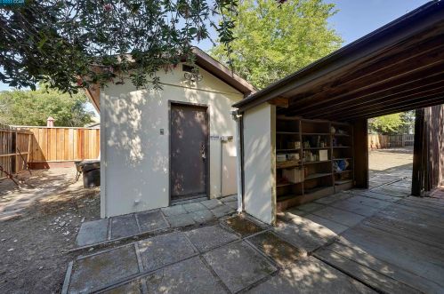 1014 San Miguel Rd, Concord CA 94518-2054 exterior