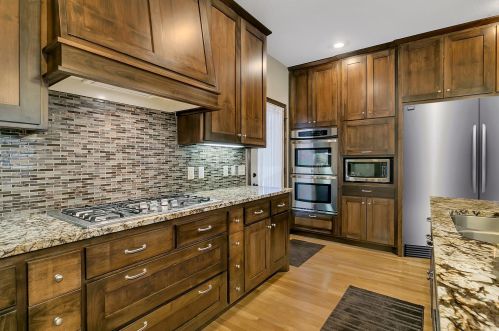 916 21st Ave, Sartell MN 56377-2465 exterior