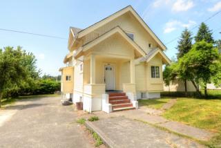 8411 44 Ave, Seattle WA  98136-2703 exterior