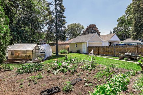 99 Maple St, Bull Valley IL 60014-5944 exterior