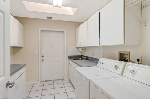 970 Murcott Dr, Naples FL 34120-1478 exterior