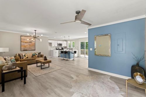 2070 Arlington Cir, Atlanta, GA 30318-6308