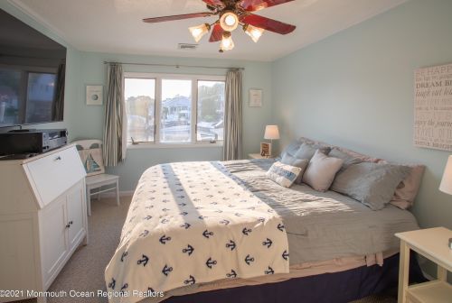 58 Ocean Gate Ave, Berkeley Township NJ 08721-1420 exterior