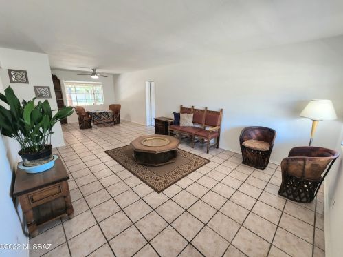 4814 Helen St, Tucson AZ 85719-4423 exterior