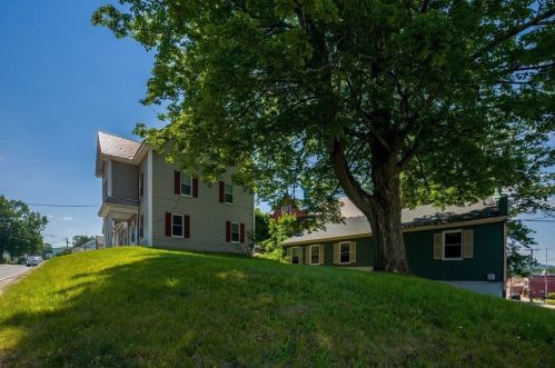 48 Pleasant St, Ware MA 01082-1217 exterior