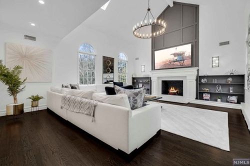 206 County Rd, Demarest NJ  07627-2202 exterior