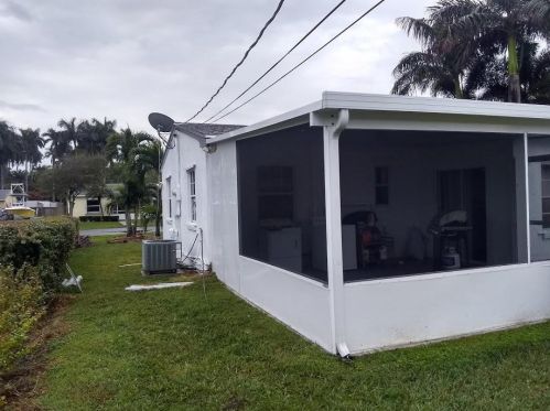 645 Oak St, Boynton Beach FL 33435-2806 exterior