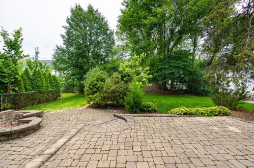 254 3rd St, Elmhurst IL  60126-2460 exterior