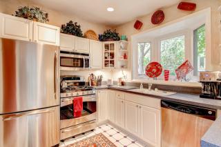 440 Cross St, Baltimore MD  21230-4126 exterior