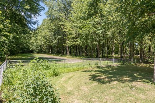 5555 2 St, Kalamazoo MI 49009-8576 exterior