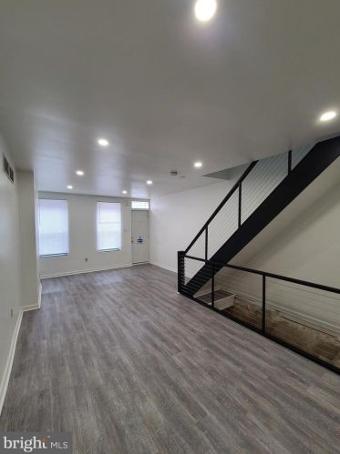 2035 Manton St, Philadelphia PA  19146-4327 exterior