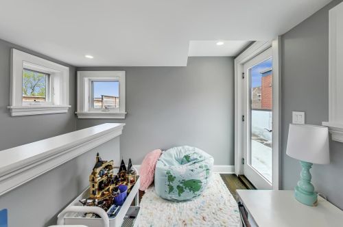 3619 Hermitage Ave, Chicago IL 60613-3506 exterior