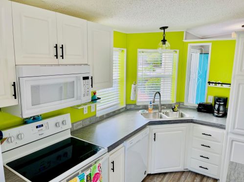 3729 Sleepy Hollow Ln, Fort Pierce FL  34952-3121 exterior