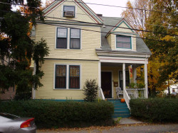 85 Floral St, Newton, MA 02461-1543