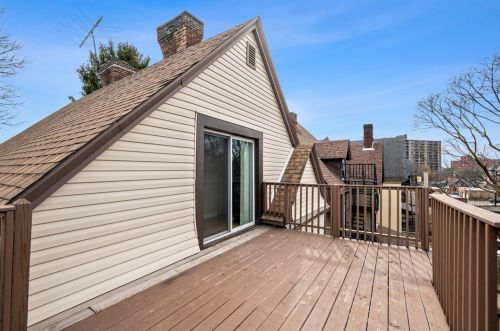 322 Amber St, Pittsburgh PA 15206-3607 exterior