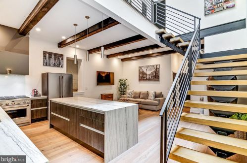 1261 26 St, Philadelphia PA 19146-4402 exterior